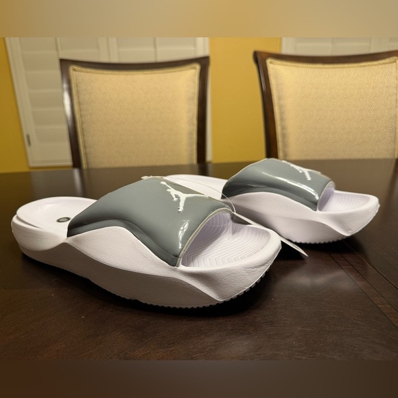New Nike Air Jordan Slides Sandals Gray White Size US 11 - Picture 6 of 13